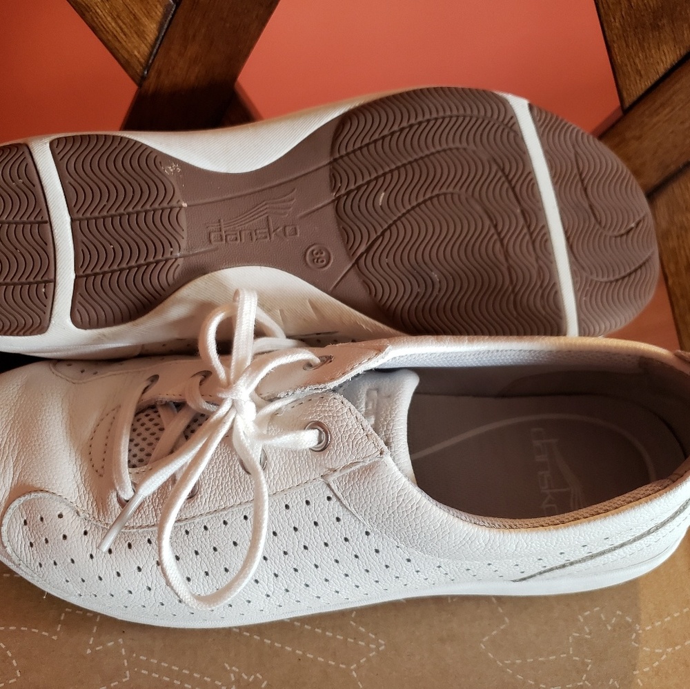 Dansko casual walking shoe